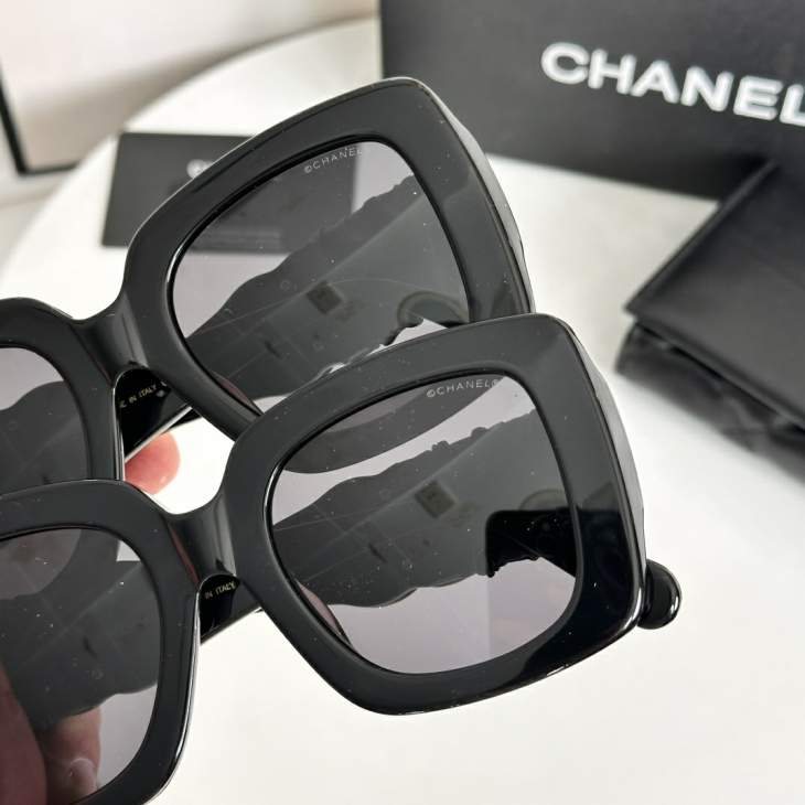 Picture of Chanel Sunglasses _SKUfw77709399fw